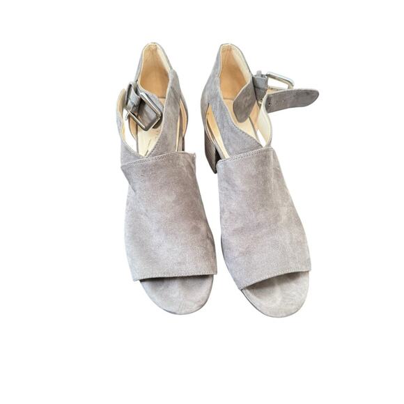NINE WEST Groovy Go Suede Block Heels Cutout & Buckle Gray Taupe Greige Size 8 - Picture 5 of 10